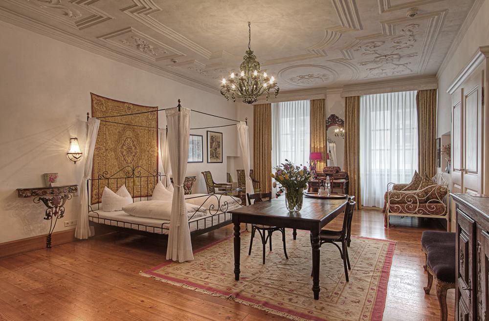 Hotel Orphee - Grosses Haus 雷根斯堡 外观 照片
