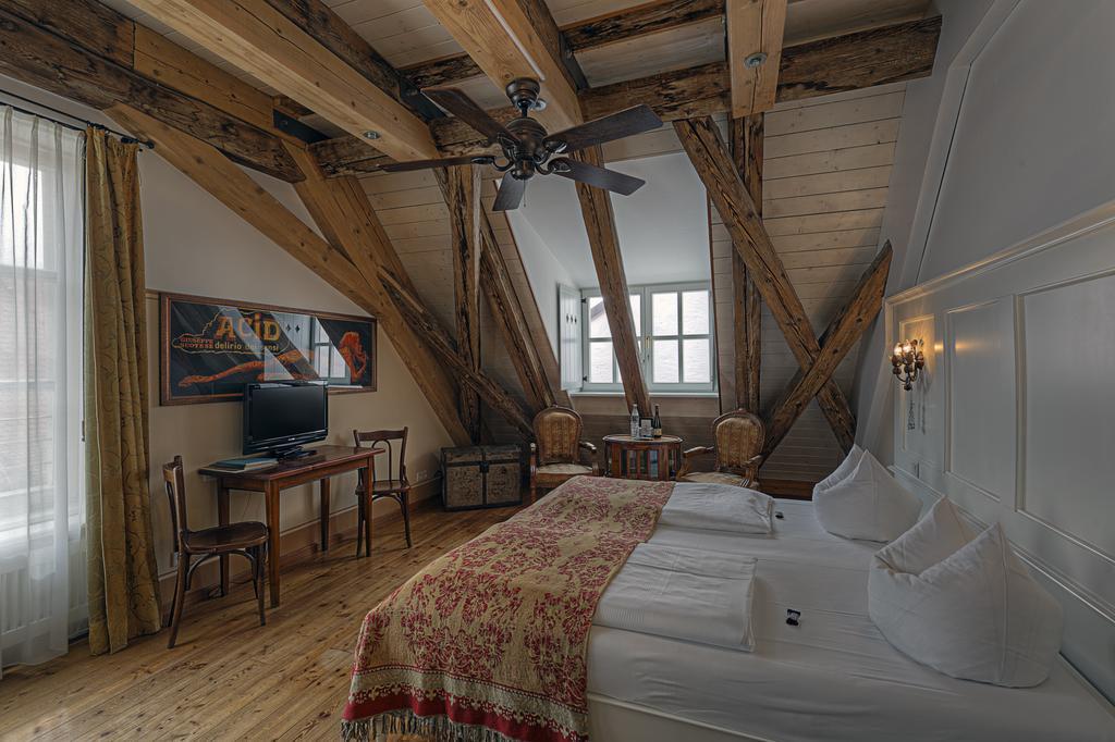 Hotel Orphee - Grosses Haus 雷根斯堡 外观 照片