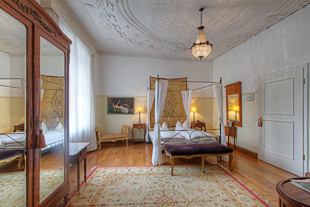 Hotel Orphee - Grosses Haus 雷根斯堡 外观 照片
